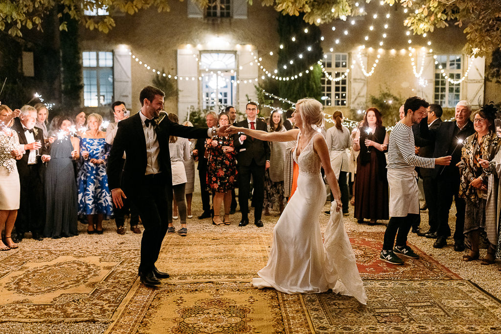 Jamming Out: How to Choose the Perfect Wedding Tunes